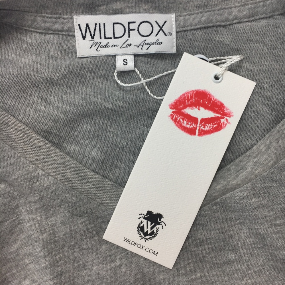 Wildfox Grey V-Neck Back Up Costume Tee NWT - Picture 5 of 8